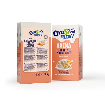 Dwa kartony OraSì Gelato na bazie owsa, Caramello Salato i Avena, z kulką lodów.