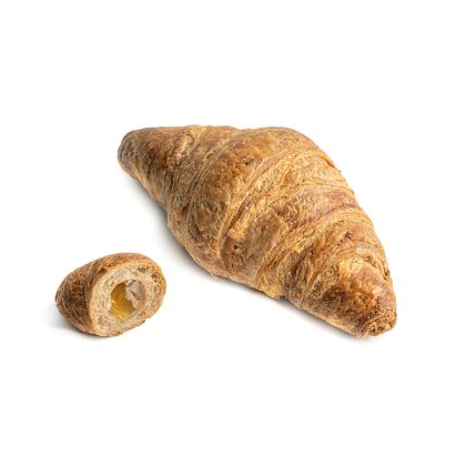Złocisty, listkowy croissant z odciętym kawałkiem, ukazujący miękki nadziewany środek