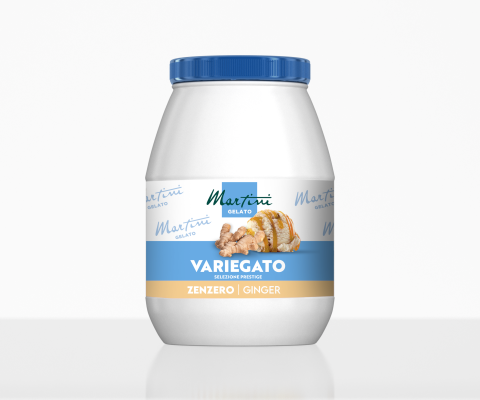 Biały plastikowy słoik z niebieską pokrywką, etykieta Martini Gelato Variegato Zenzero Ginger, z korzeniem imbiru i l...