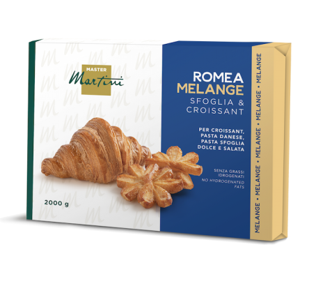 Opakowanie 2000g tłuszczu Master Martini Romea Melange do croissantów, z croissantem i ciastem w kształcie gwiazdy.